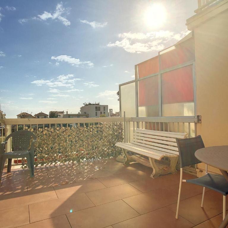 Bel F2 Cabine avec Garage, Proche Plage et Port, Grande Terrasse ensoleillée - Appartement 1 Chambre - 2