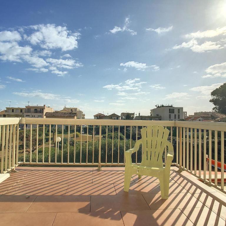 Bel F2 Cabine avec Garage, Proche Plage et Port, Grande Terrasse ensoleillée - Appartement 1 Chambre - 3