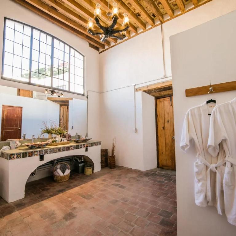 Casa las Fuentes - Double Room with Private Bathroom - 5