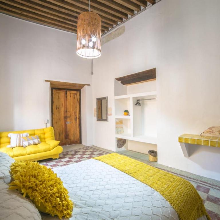 Casa las Fuentes - Standard Double Room with Fan - 7