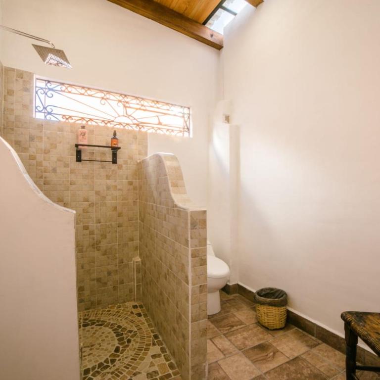 Casa las Fuentes - Double Room with Private Bathroom - 11
