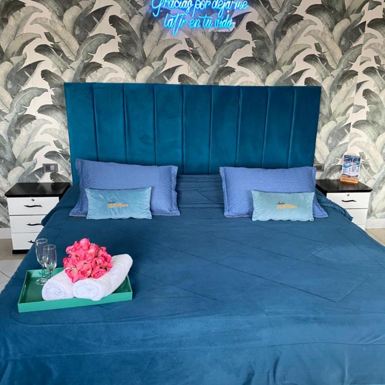SUITES FullHouse - Suite Deluxe con cama extragrande - 2