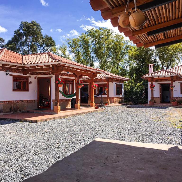 Cabañas Villa Encanto - Casa - 1