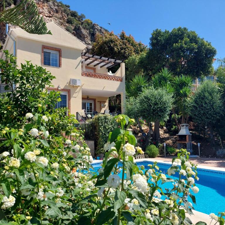 Casa Sunflower - Villa with Private Pool - 61
