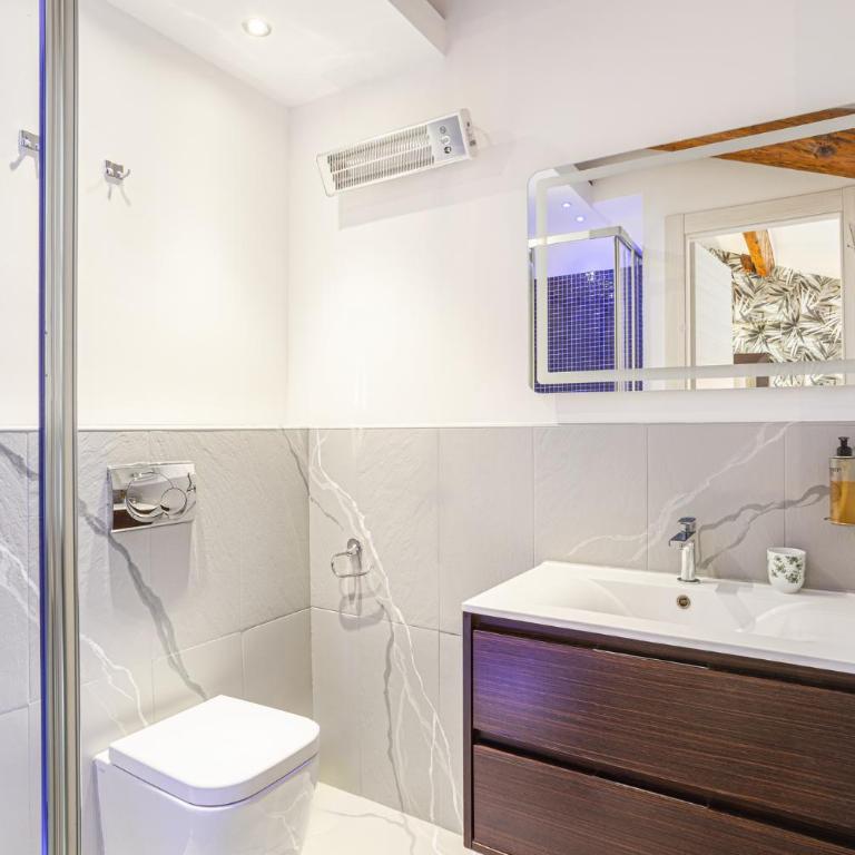 Vatican Vittoria Suites - Urban garden - Rooms - Vatican Museum - Deluxe Room - 4