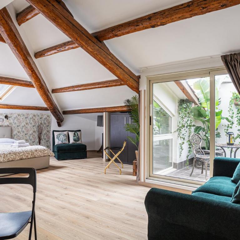 Vatican Vittoria Suites - Urban garden - Rooms - Vatican Museum - Junior Suite - 2