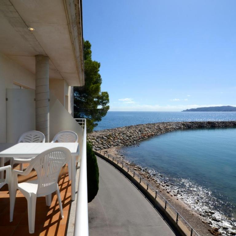 Treputxell 2-2 - Apartment with Sea View - 1