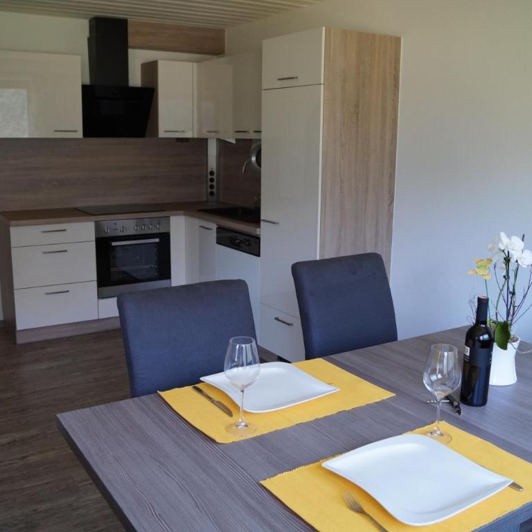 Pension Riese - Apartment mit 1 Schlafzimmer, Balkon und Bergblick - 16
