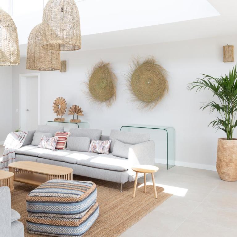Ereza White Homes - Villa - 44