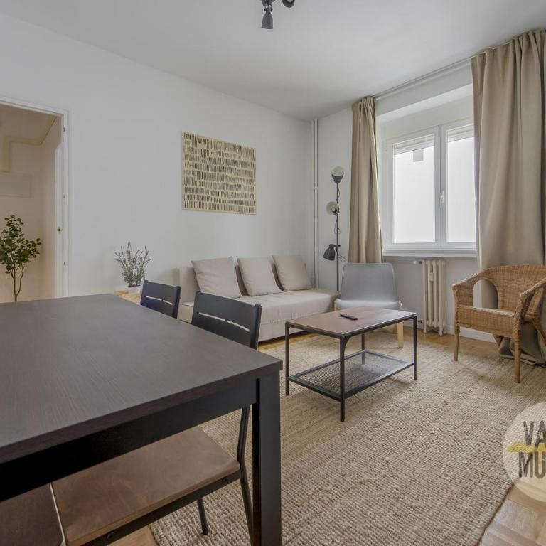 Practico Apt 7pax en Calle Santa Ana Centro de Madrid - Apartment - 9