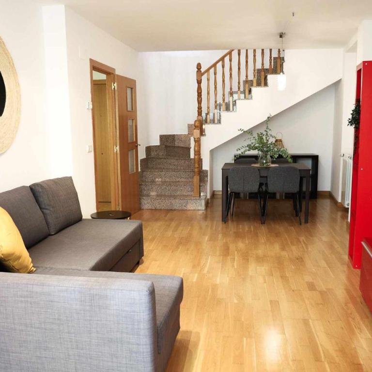 33 Pasos Catedral - 2 - Apartamento con balcón - 3