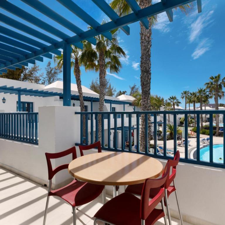 THB Tropical Island - Apartamento con vistas a la piscina - 2