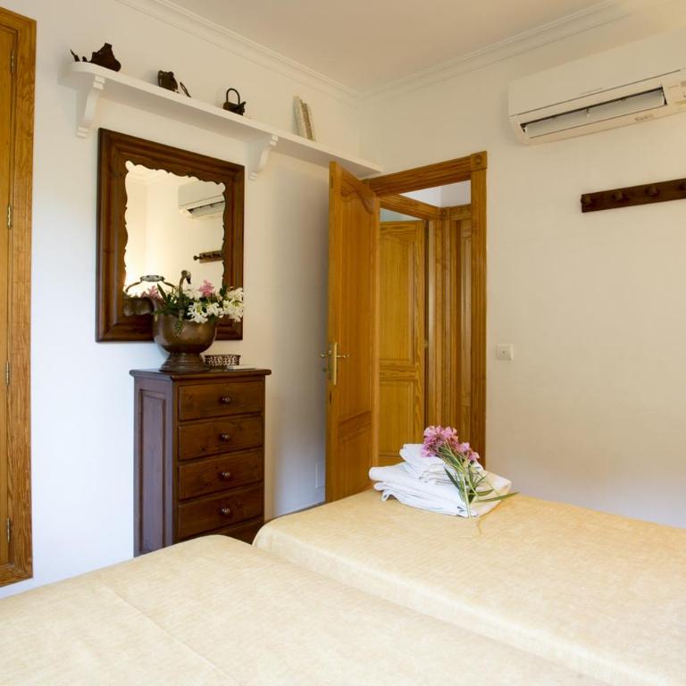 AGUAIT II - VILLA WITH PRIVATE MOUNTAIN PATH-BEACH APPROX 5 MIN WALKING BEACH,property belong Puerto Pollensa Villas and apartments - Villa - 23