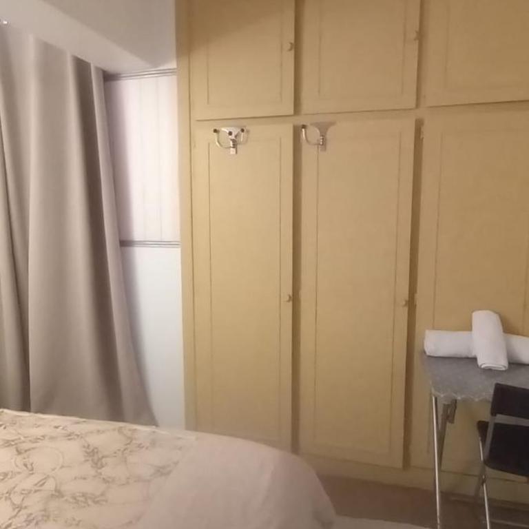 2 Chambre Arena - La Chapelle - Double Room with Shared Bathroom - 2