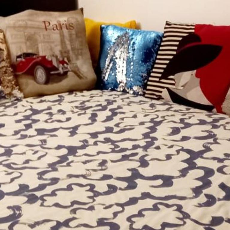 2 Chambre Arena - La Chapelle - Double Room with Shared Bathroom - 1