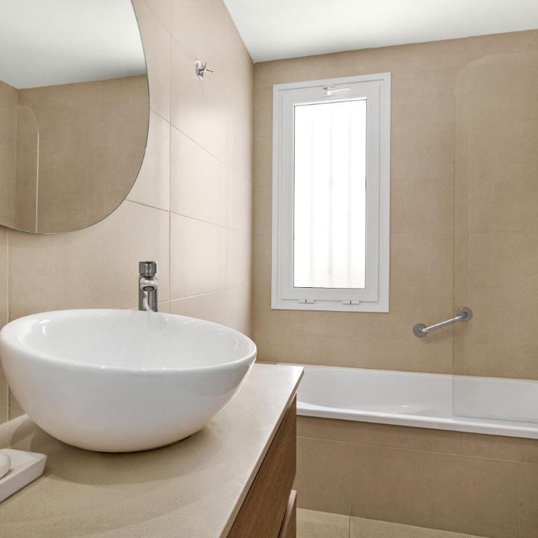Wyndham Residences Costa Adeje - Apartamento de 3 dormitorios con vistas al océano - 5