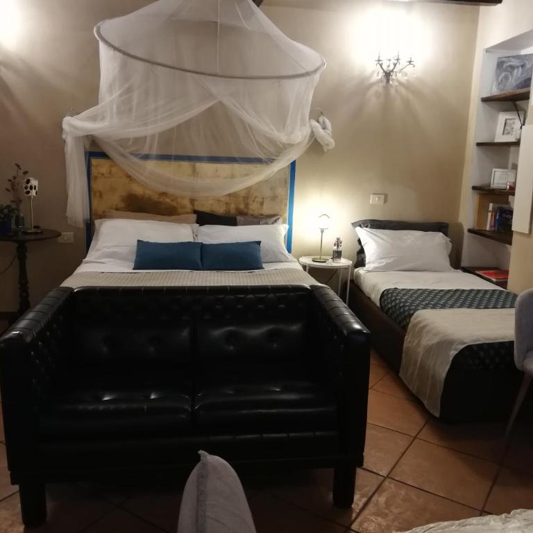Apartments Campo de Fiori - One-Bedroom House - 9