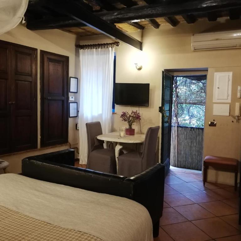 Apartments Campo de Fiori - One-Bedroom House - 6