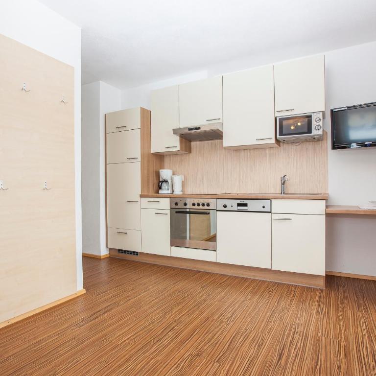 Conny's Apartments - Apartment mit 2 Schlafzimmern - 6