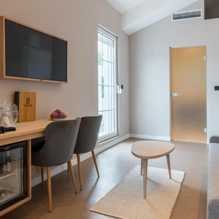 Emilia Lux Rooms - Porodična Soba sa Balkonom - 4