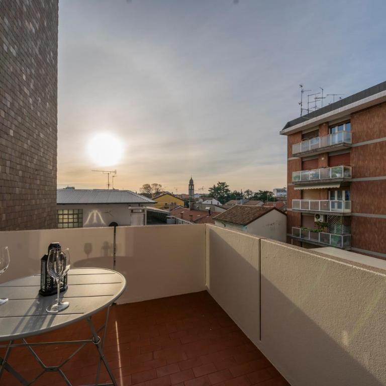 GuestHost - Cozy & Bright Apartment - with Balcony - Appartamento con 1 Camera da Letto - 3