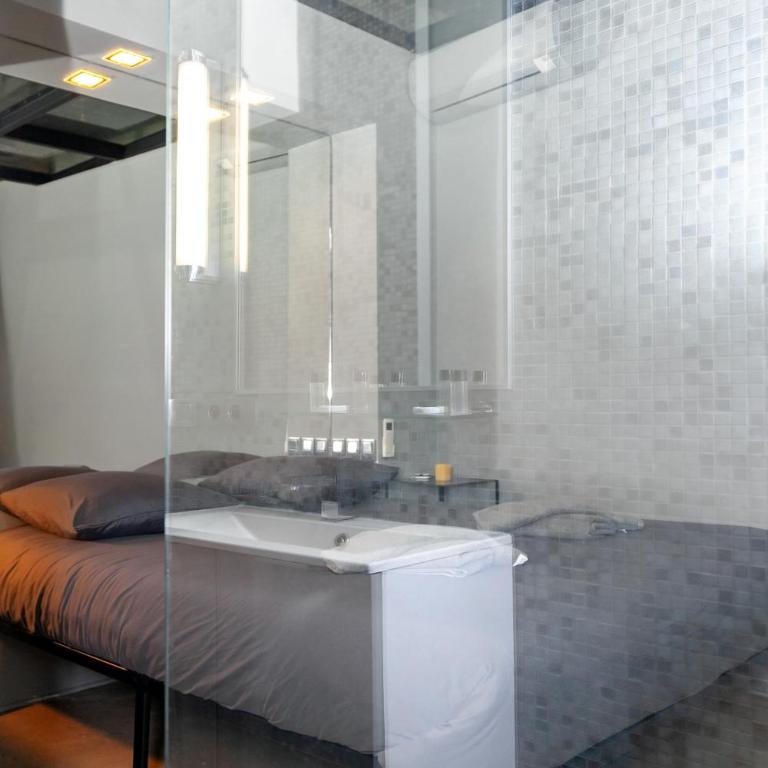 Loft atypique avec terrasse, calme et cosy - Appartement 1 Chambre - 36