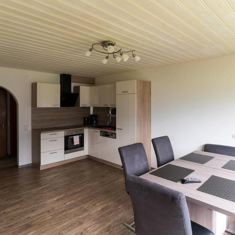 Pension Riese - Apartment mit 1 Schlafzimmer, Balkon und Bergblick - 18