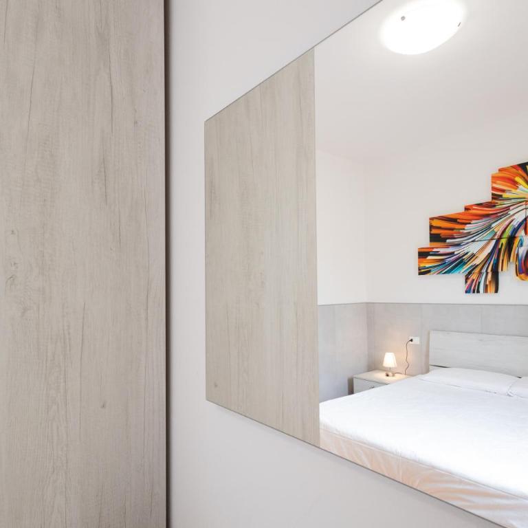 59 Tourist House Bologna Lame - Self check-in - Appartamento con 2 Camere da Letto - 90
