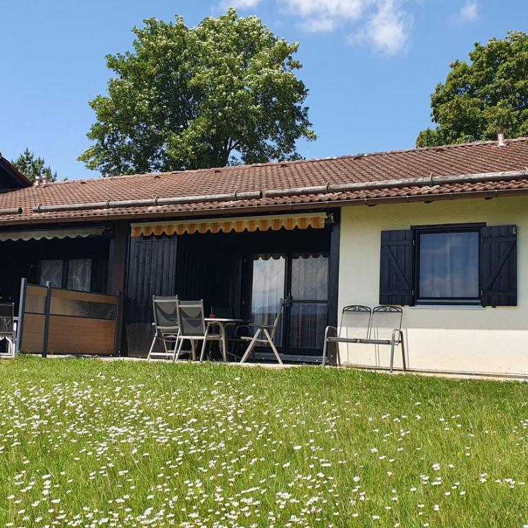 Lechbruck am See Feriendorf Hochbergle Haus 135 - Ferienhaus - 1