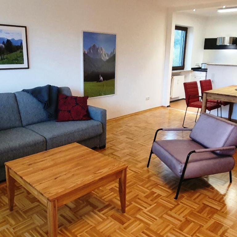 Lechbruck am See Zentral nahe Bootshafen Apartment Wellmann - Apartment mit Blick auf die Berge - 1