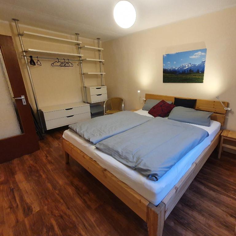 Lechbruck am See Zentral nahe Bootshafen Apartment Wellmann - Apartment mit Blick auf die Berge - 9