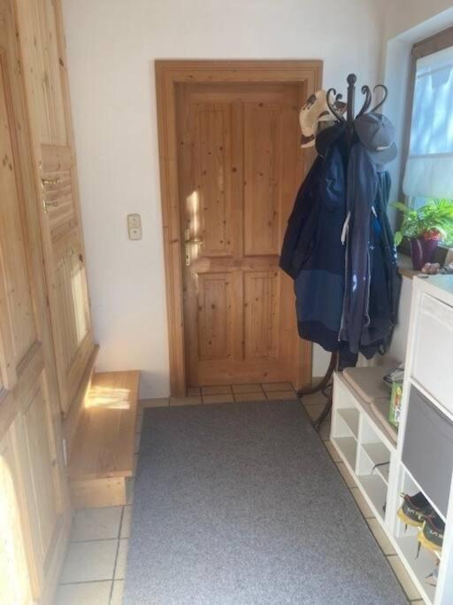 Große schöne Mansardenwohnung mit 2 Balkonen - Two-Bedroom Apartment - 10