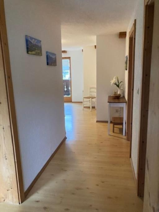 Große schöne Mansardenwohnung mit 2 Balkonen - Two-Bedroom Apartment - 14