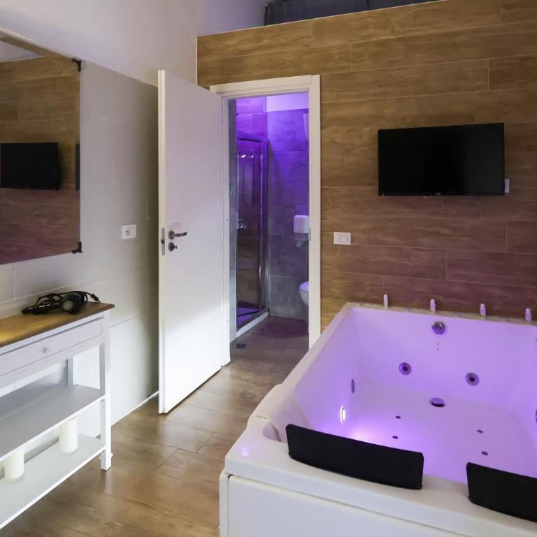 Boutique Toledo - Suite con Vasca Idromassaggio - 1