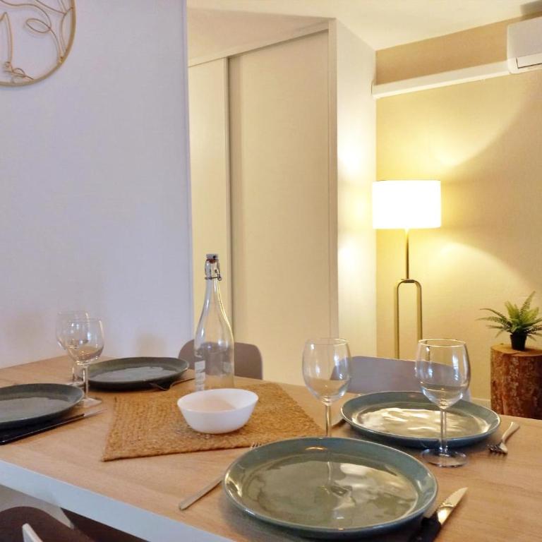 " Le Bleu Marine" Port Fréjus - Cosy T2- Clim & WIFI - Appartamento con 1 Camera da Letto - 14