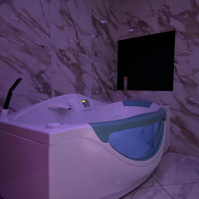 Maison Appartement Triplex avec jacuzzi et sauna - Maison 2 Chambres - 4