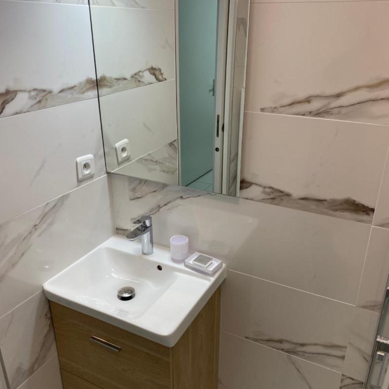 COEUR DE CALVI - One-Bedroom Apartment - 19