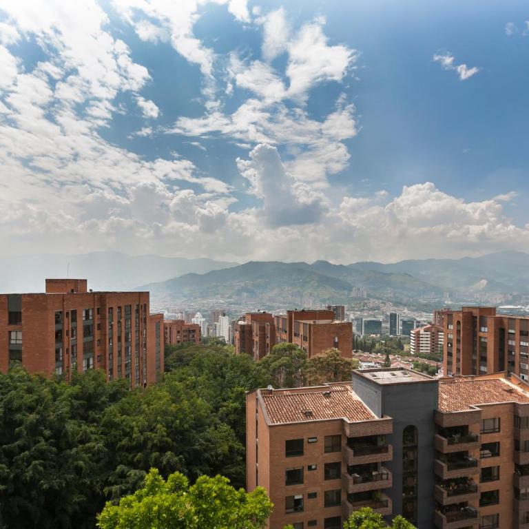 Moderna y cómoda suite Gym y Pool El Poblado 1002 - Apartamento de 2 dormitorios - 8
