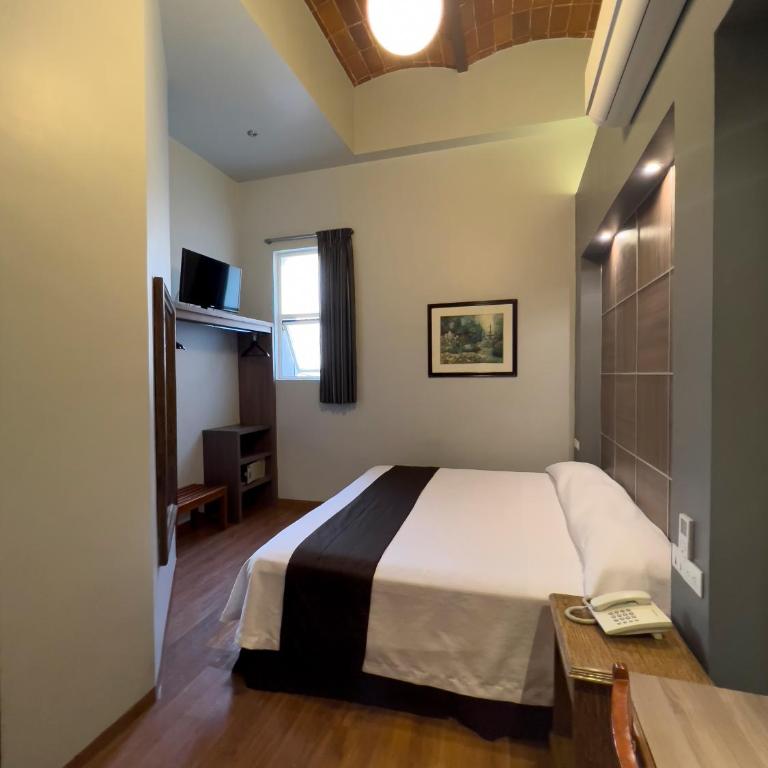 Hotel Principal - Chambre Lit King-Size Standard - 5