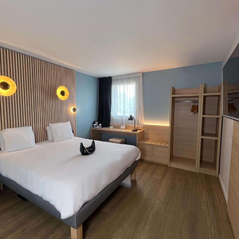 Best Western Bourgoin Jallieu - Chambre Lit Queen-Size Supérieure - Non-Fumeurs - 1
