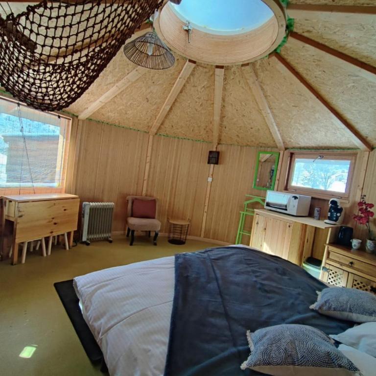 Auberge du Col du Festre - Bungalow with Mountain View - 3