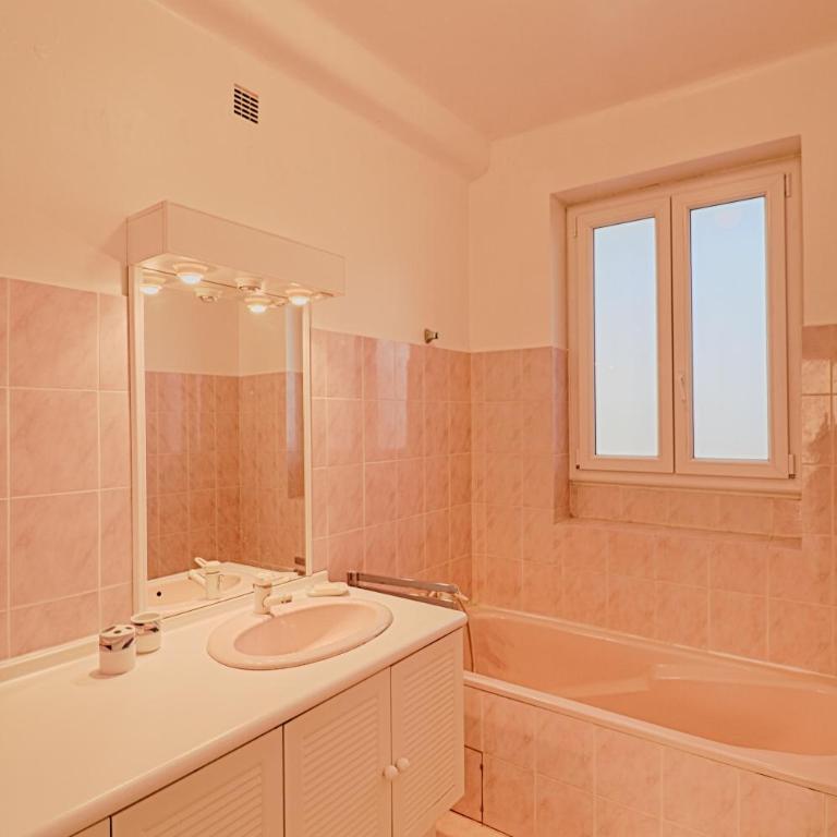 Appartement centre ville Les Pins Ajaccio - Appartement - Vue sur Mer - 8