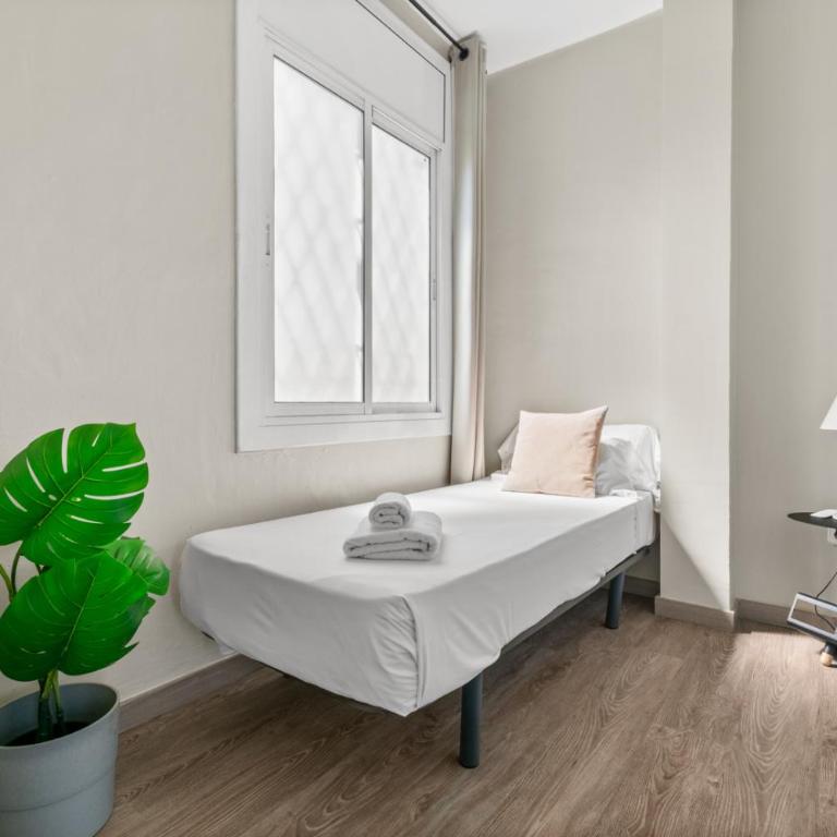 Suite Home Sagrada Familia - Apartment with Private Terrace (8 Adults) - Penthouse with Sagrada Familia view - 10