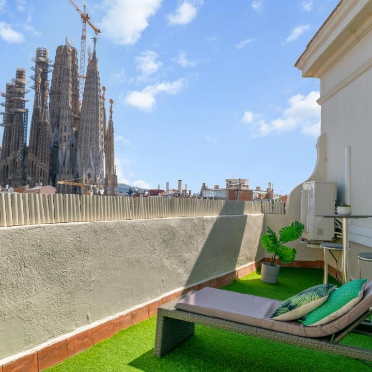 Suite Home Sagrada Familia - Apartment with Private Terrace (8 Adults) - Penthouse with Sagrada Familia view - 5