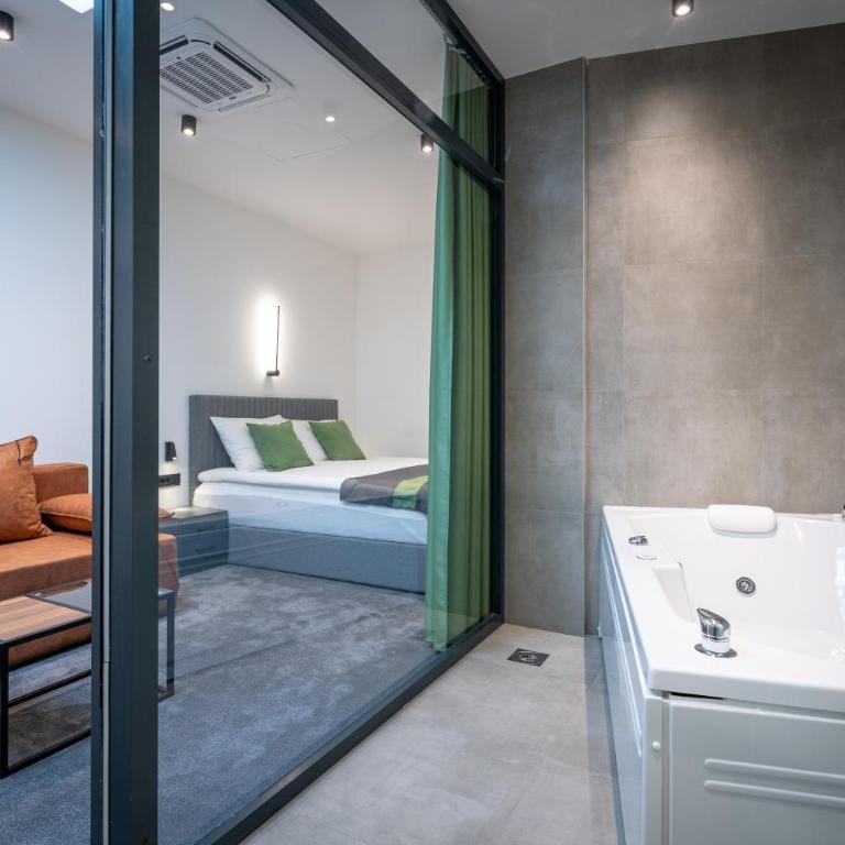 City Joy - sports Center Tasmajdan - Porodična Soba - 17