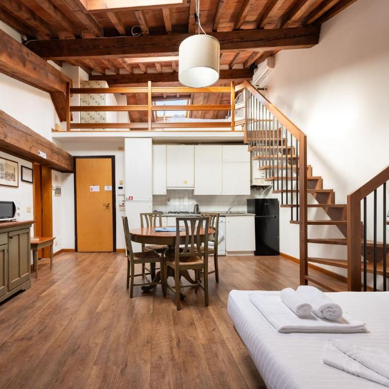 Era Rental Apartments - Monolocale su 2 Livelli - 3