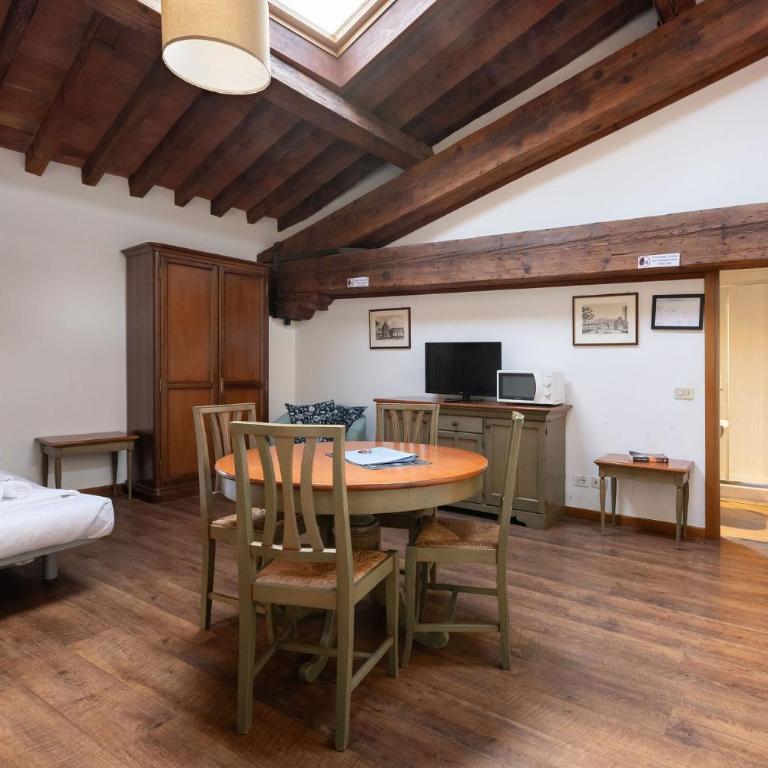Era Rental Apartments - Monolocale su 2 Livelli - 1