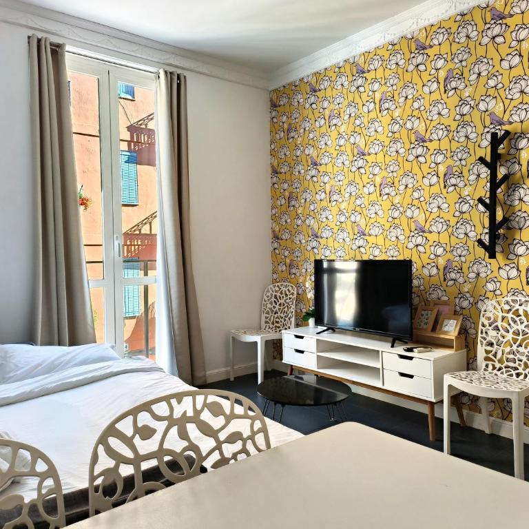Flats Friends Torres Quart - Two-Bedroom Apartment - 17