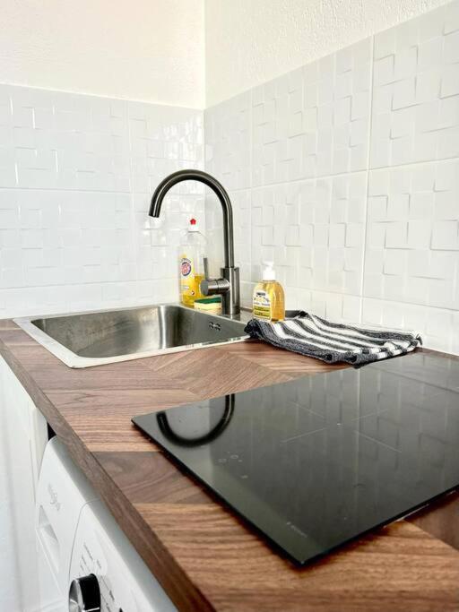 Très grand studio à deux pas de la place de Jaude Puits Artesien - Appartement 1 Chambre - 10