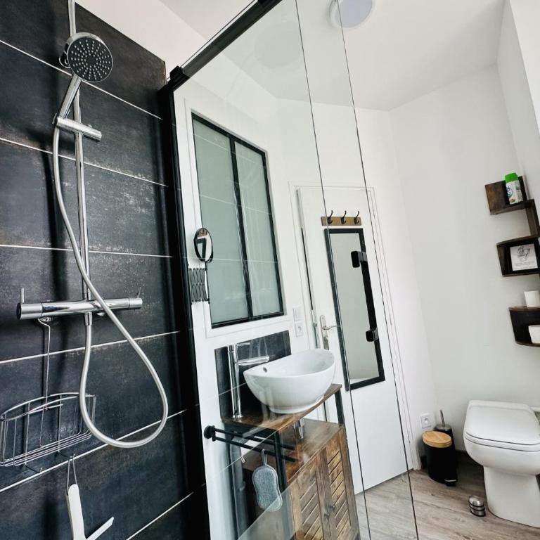 Appartement rénové dans demeure historique - remblai des Sables! - Apartment - 5